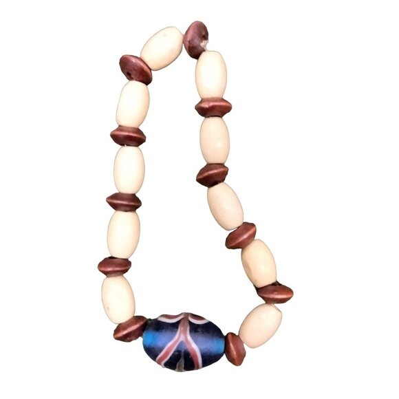 Blue Heart Wood Bead Bracelet Stretch Bead 7 inch Valentines Day Beachwear - Picture 2 of 3